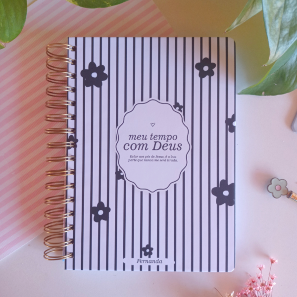Caderno Devocional Flores e Listras